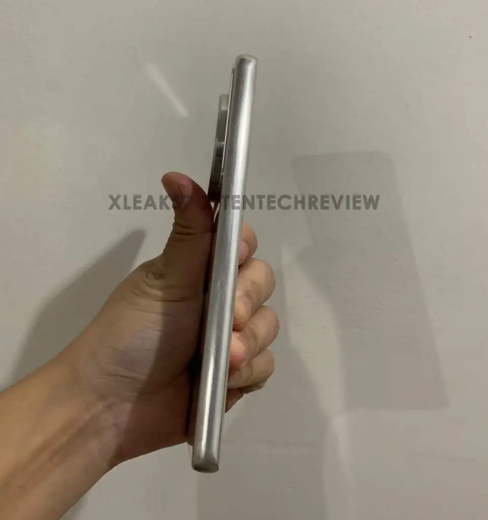 Xiaomi Mi 12 Ultra 5G side